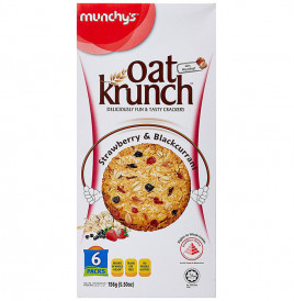 Munchy's Oat Krunch Strawberry & Blackcurrant Crackers  Box  156 grams